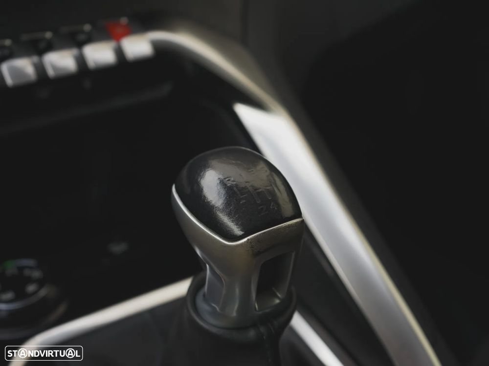 Peugeot 5008 BlueHDI 130 Crossway - 21