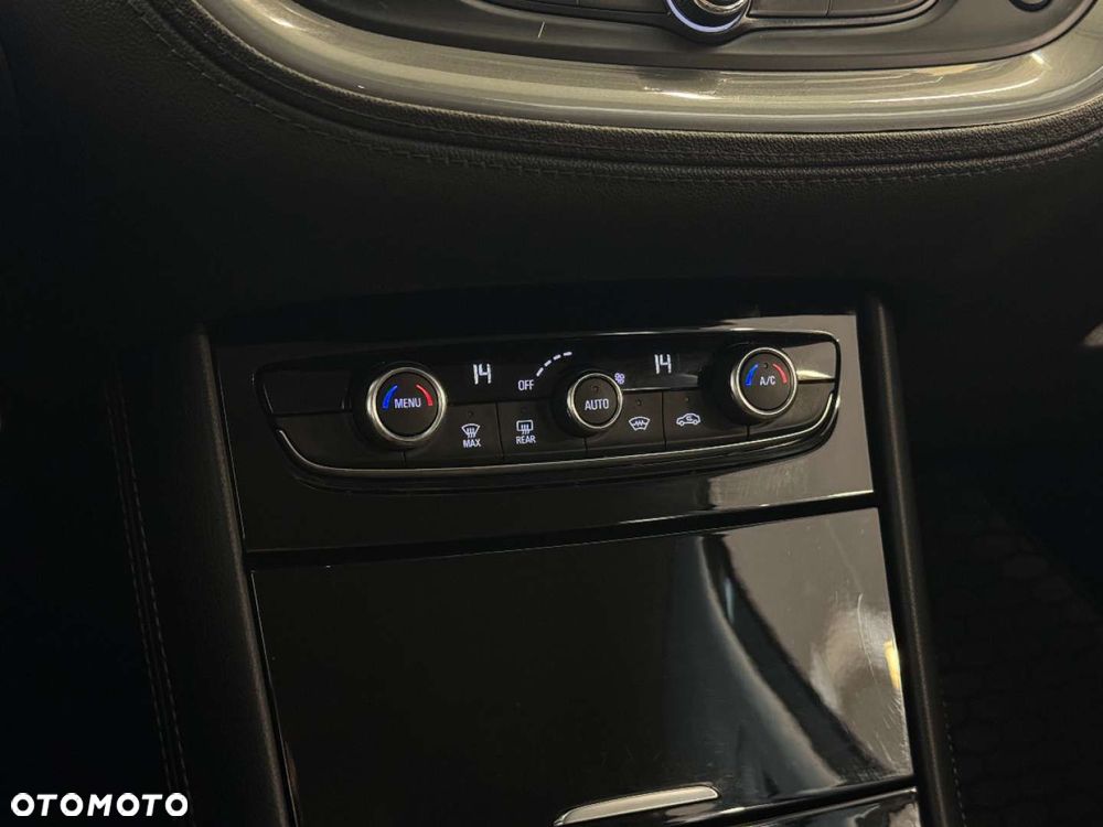 Opel Grandland X - 30