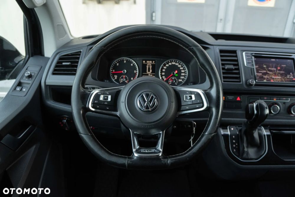 Volkswagen Transporter - 22