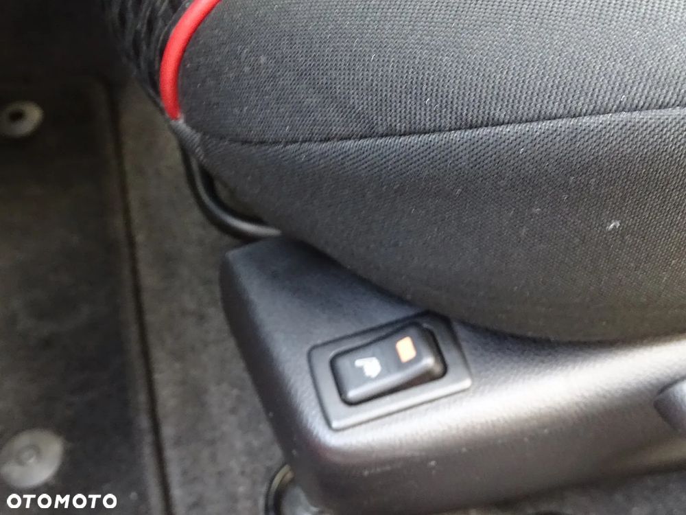 Kia Rio 1.2 Dream-Team Edition - 31