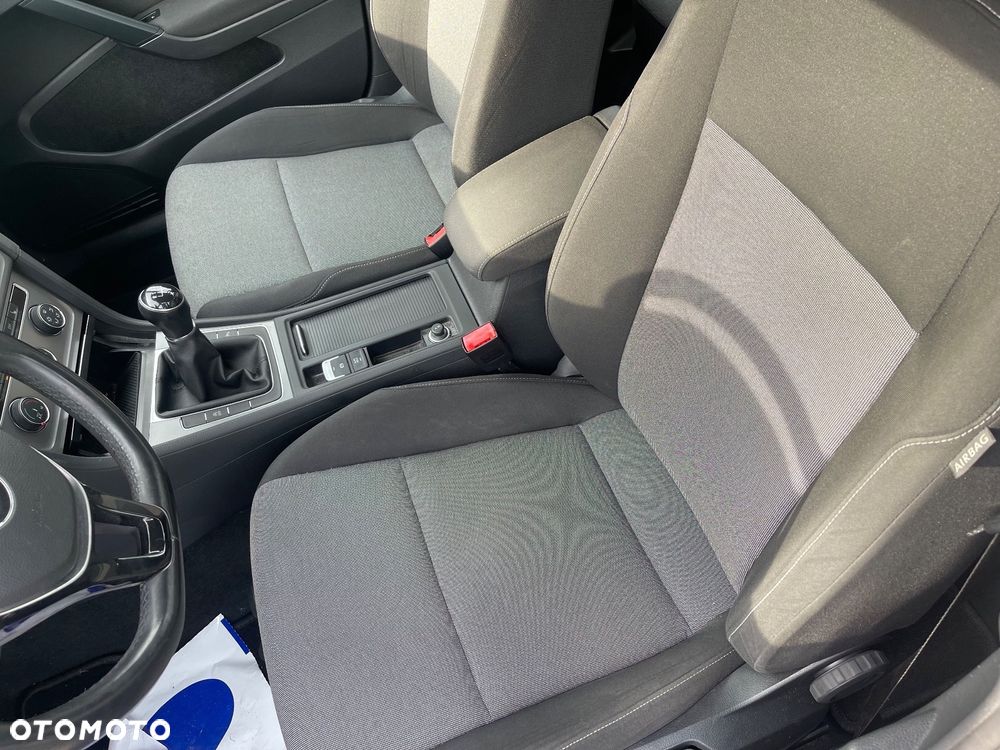 Volkswagen Golf 1.6 BlueTDI Trendline - 18
