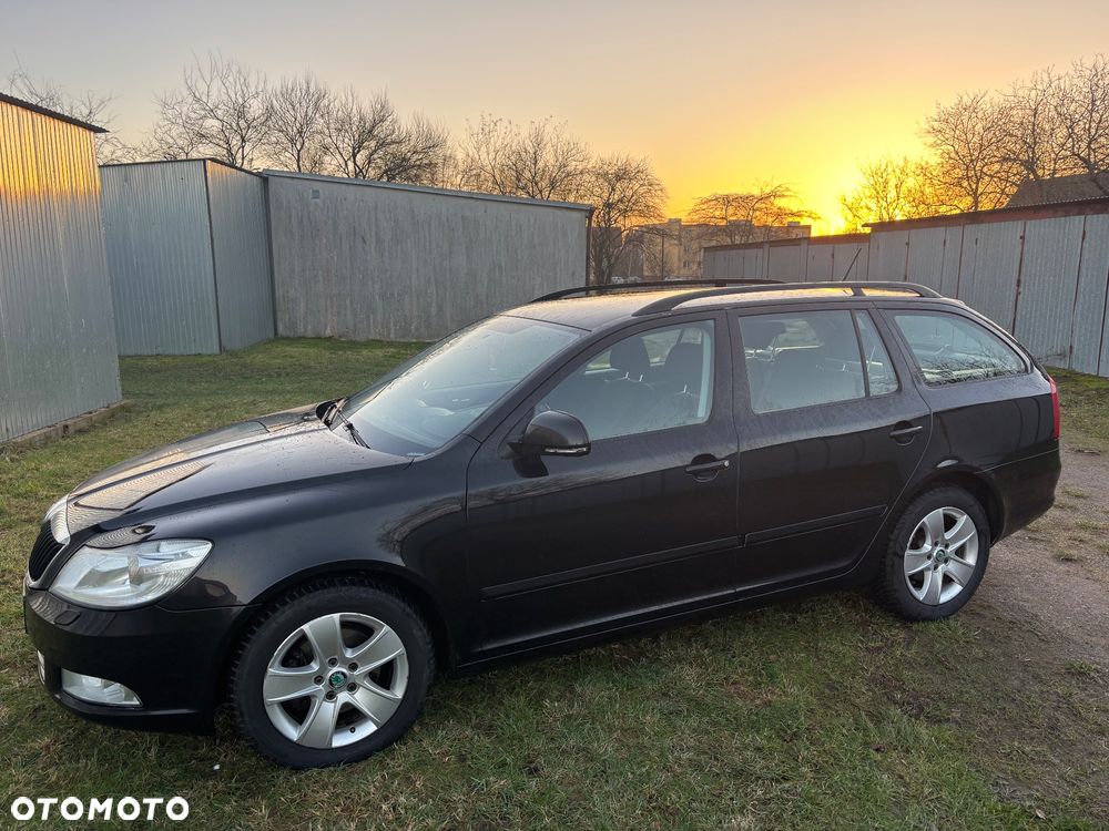 Skoda Octavia 2.0 TDI DPF Elegance - 3