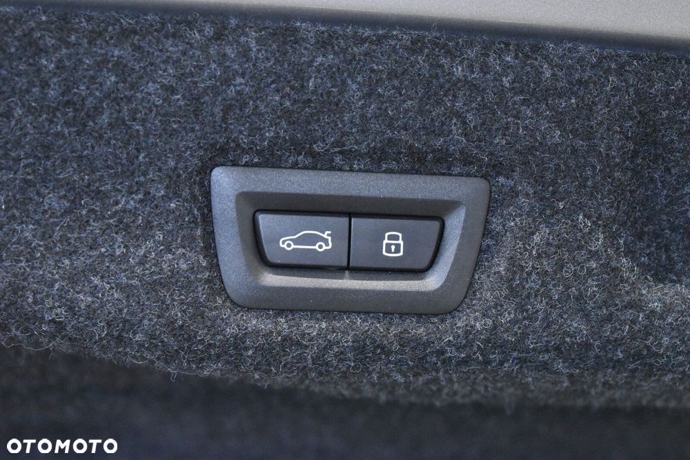 BMW Seria 5 - 28