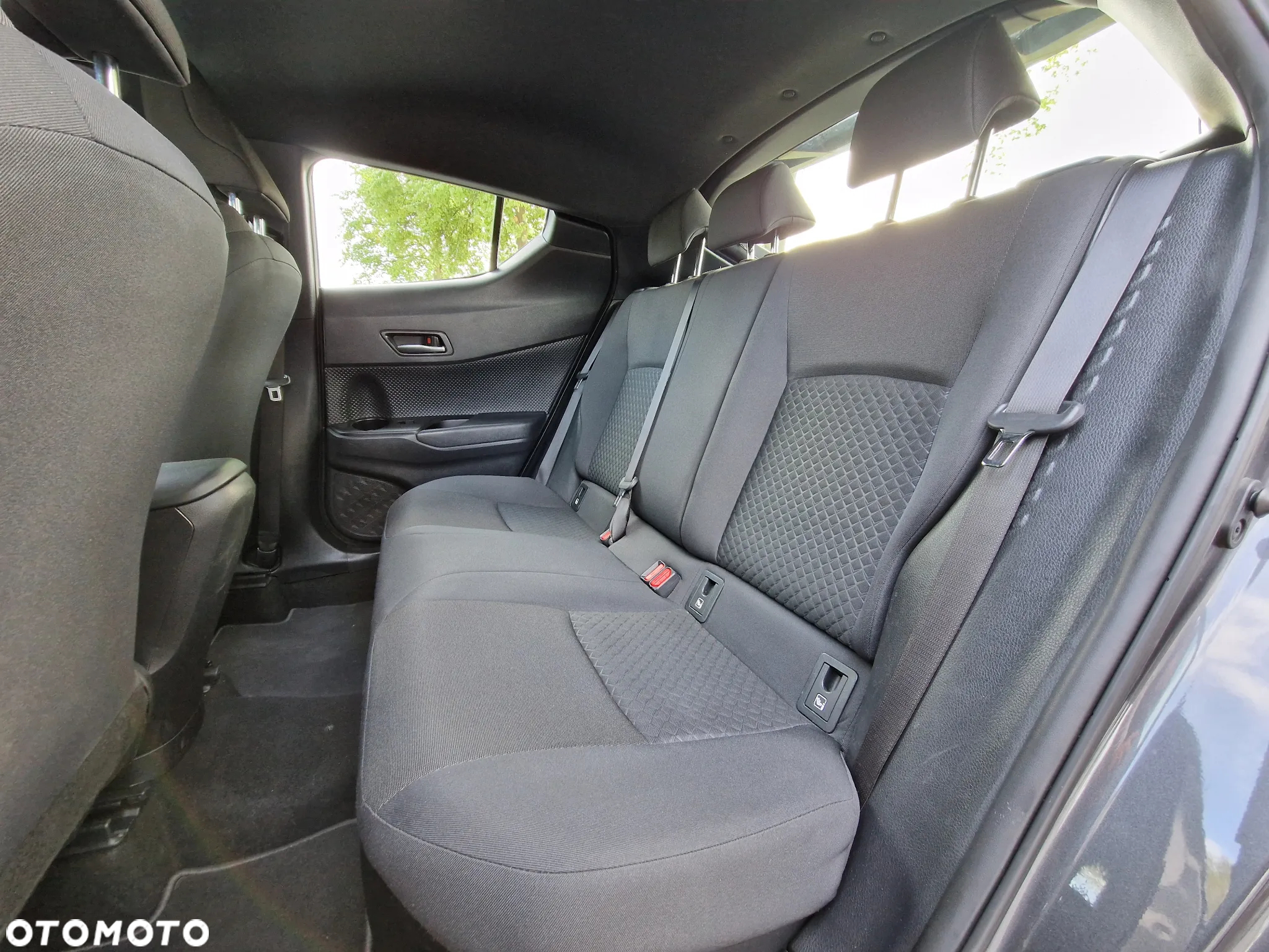 Toyota C-HR 1.8 Hybrid Comfort - 24