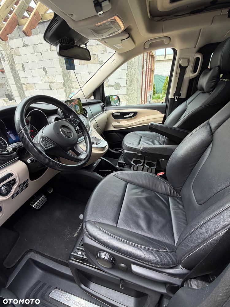 Mercedes-Benz Klasa V 300 d 4-Matic Avantgarde 9G-Tronic (d³ugi) - 21