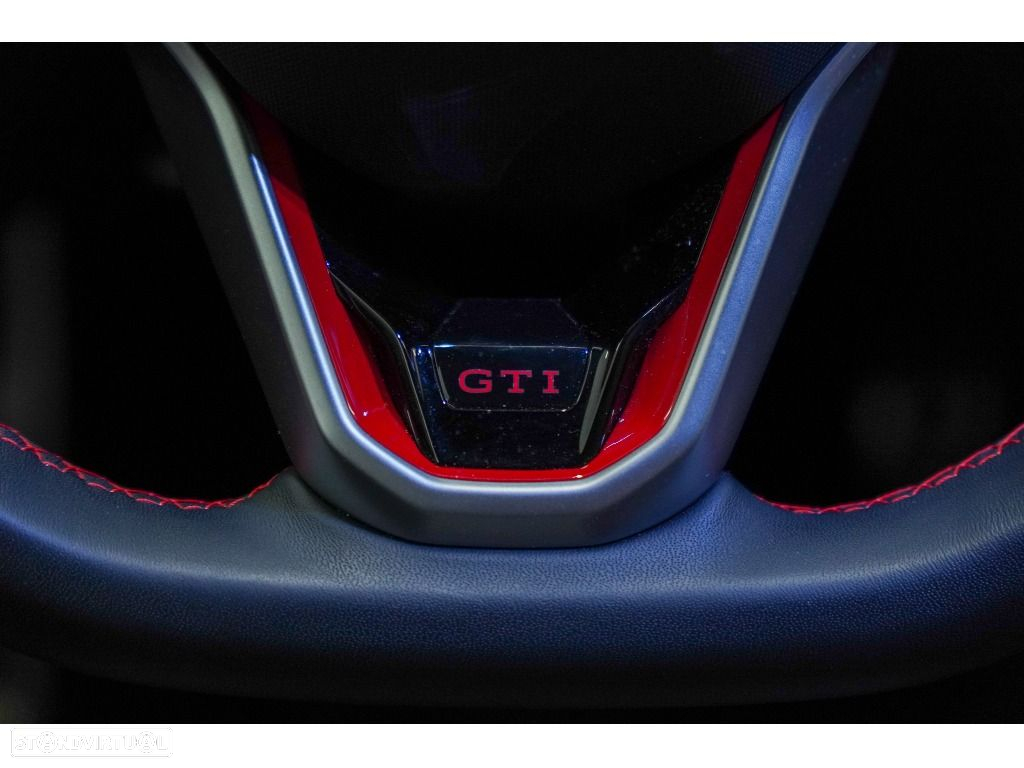 VW Golf 2.0 TSI GTI DSG - 30