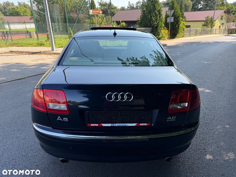 Audi A8 4.2 Quattro - 22