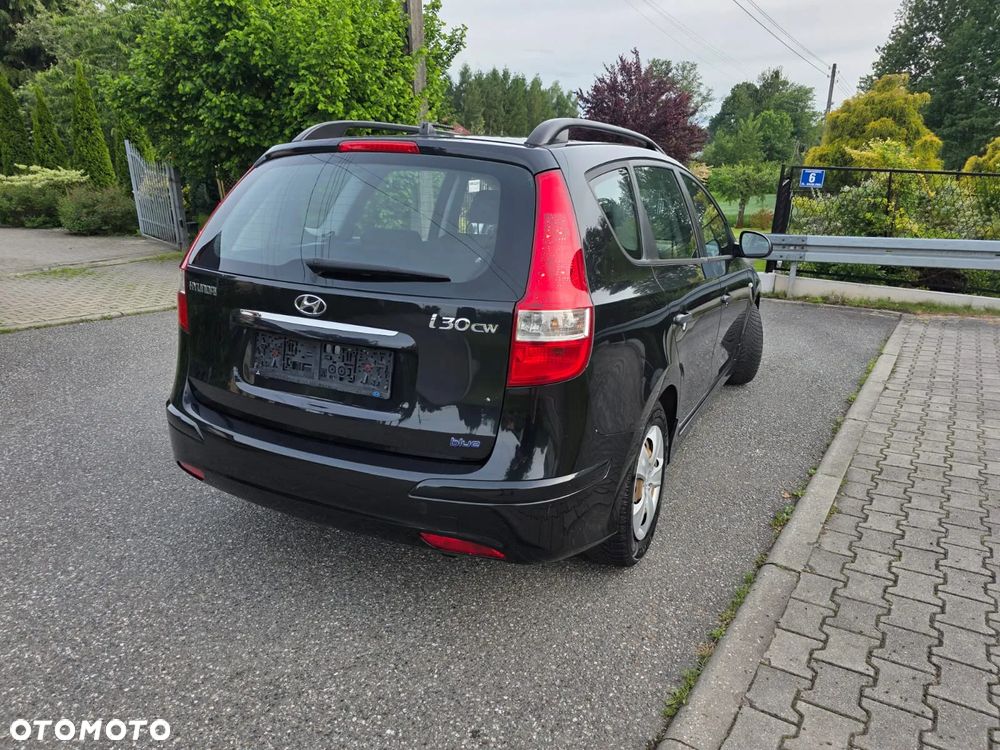 Hyundai i30 1.4 Base + World Cup - 31