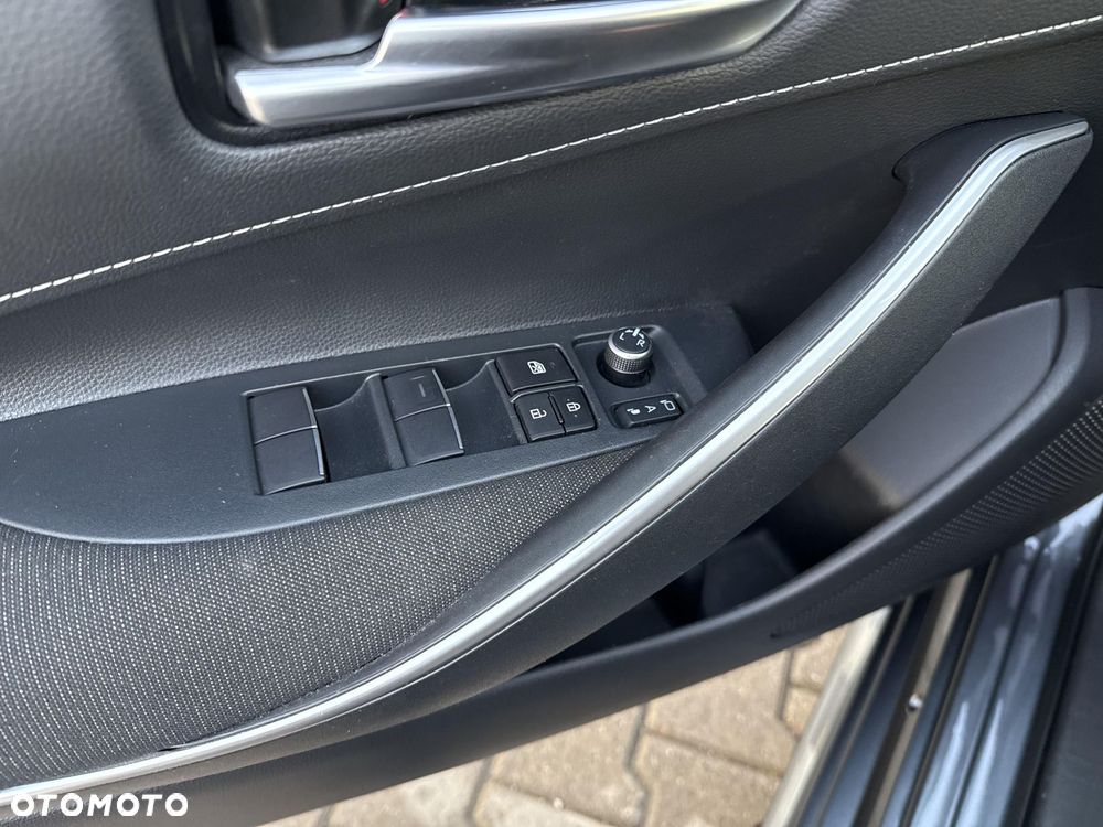 Toyota Corolla 2.0 Hybrid Comfort - 18
