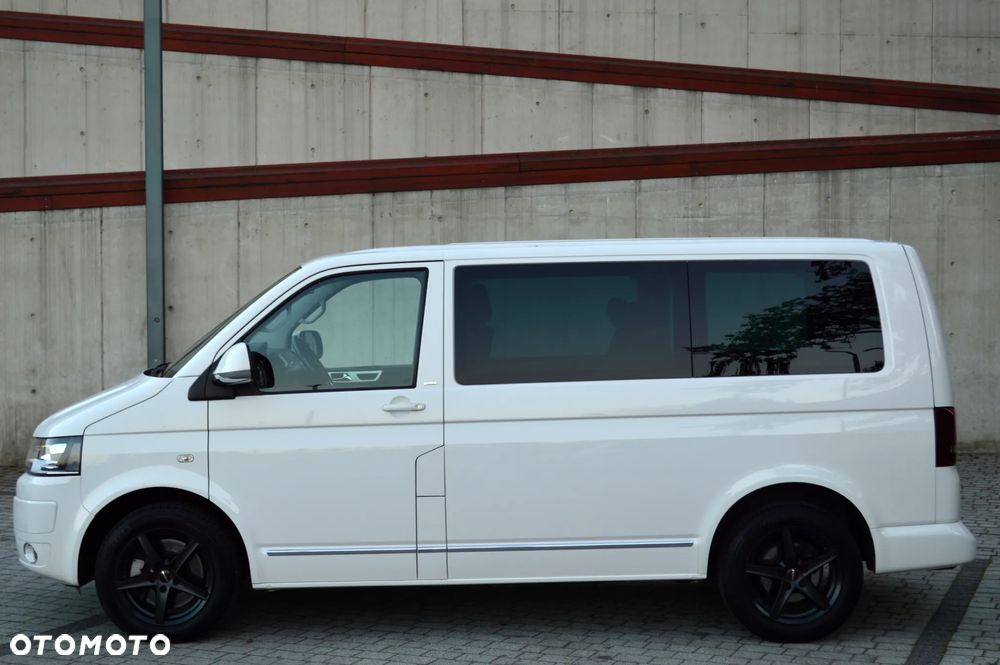 Volkswagen Multivan - 8