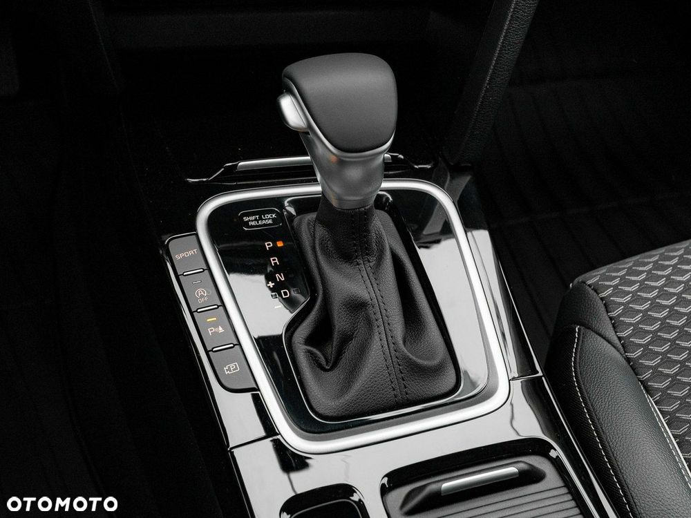 Kia Ceed 1.5 T-GDI Tribute DCT - 19