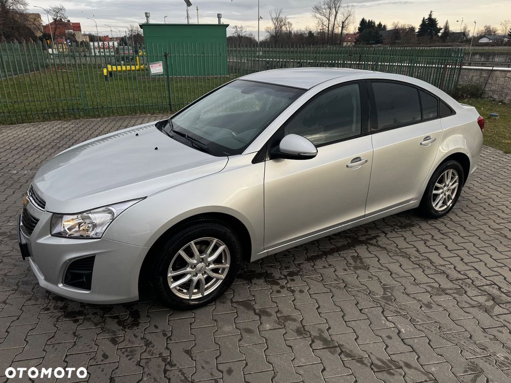 Chevrolet Cruze 1.8 LT - 33