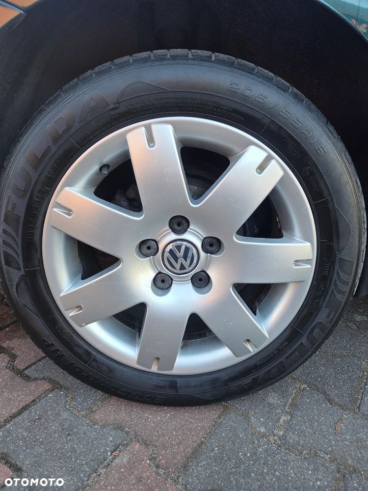 Volkswagen Passat 1.9 TDI Comfortline Family - 13
