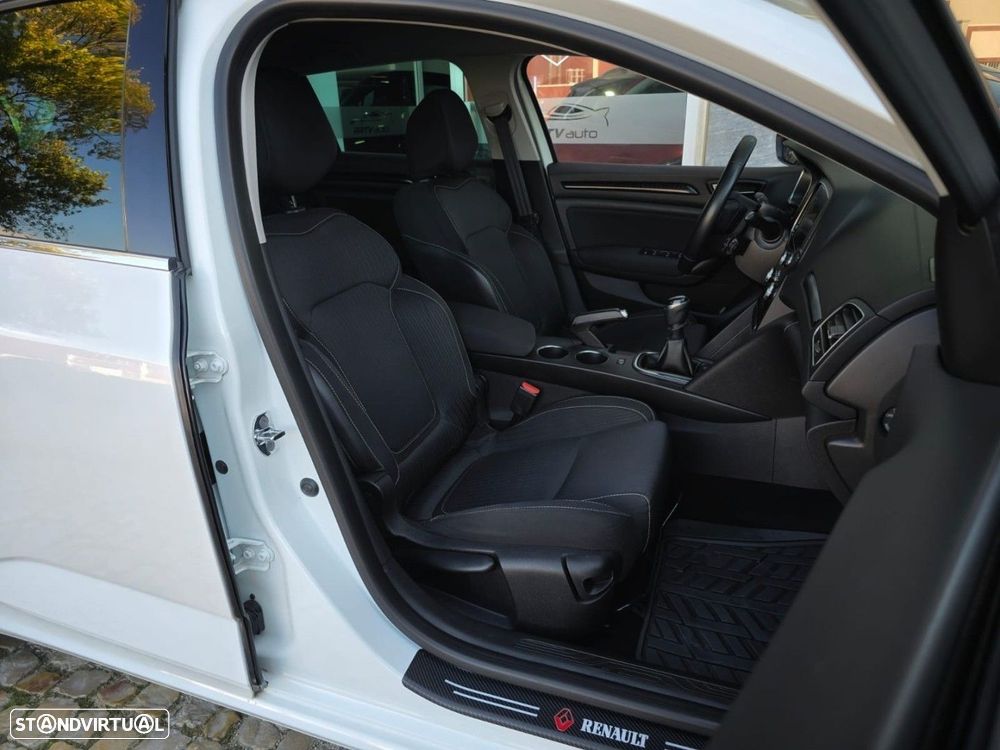 Renault Mégane Sport Tourer 1.5 dCi Intens - 6