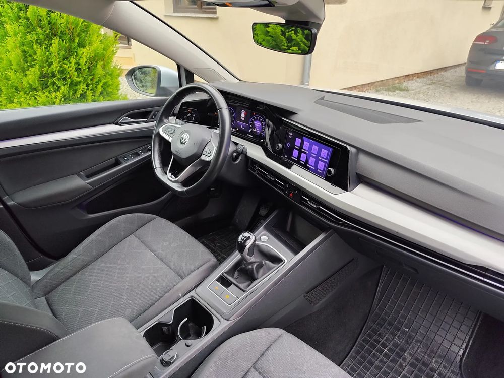 Volkswagen Golf VIII 1.5 TSI EVO Life - 17