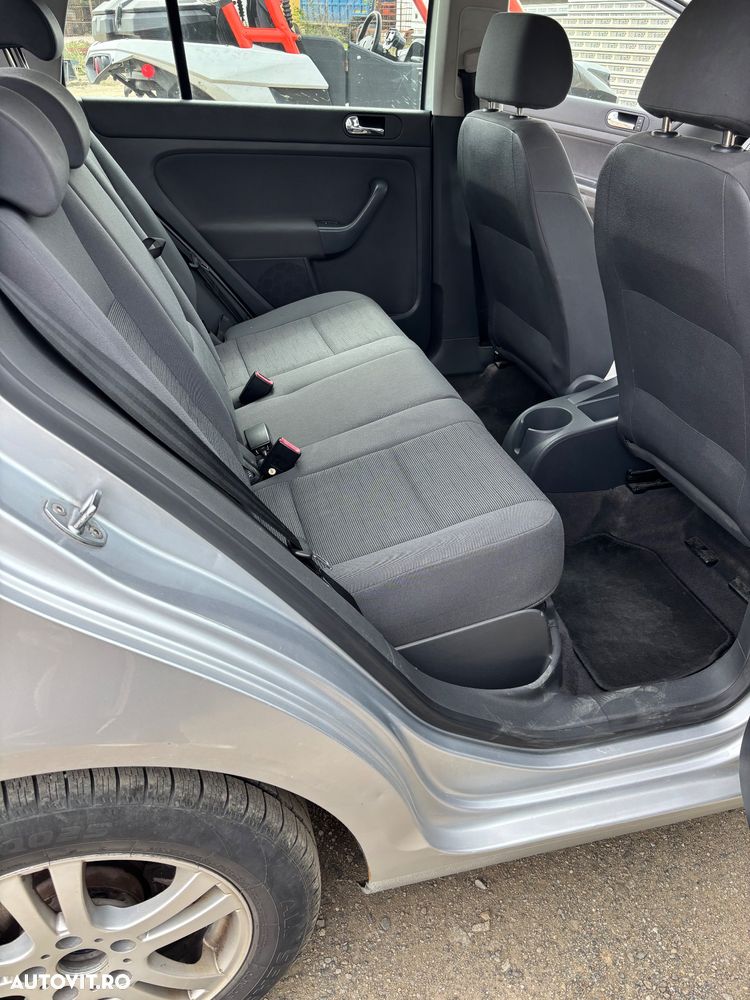 Volkswagen Golf 1.4 - 8