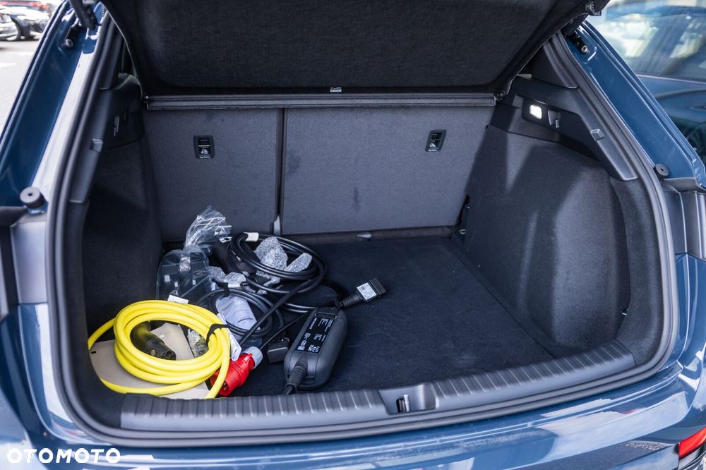 Audi Q4 e-tron - 11