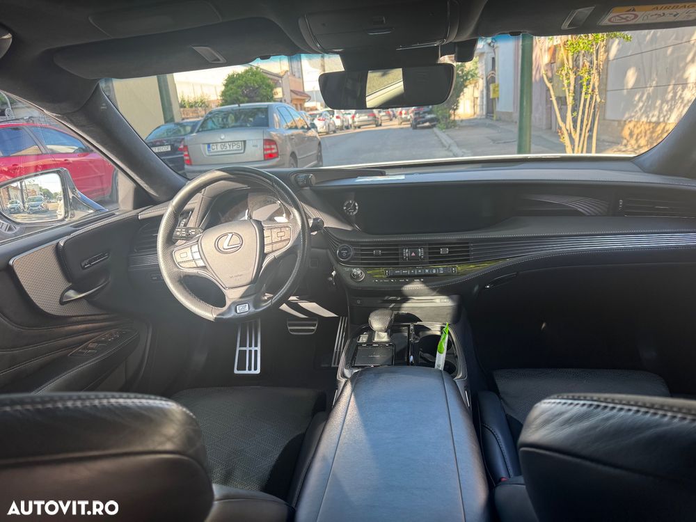 Lexus Seria LS - 12