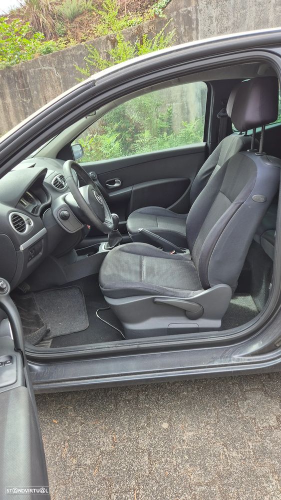 Renault Clio 1.2 16V Dynamique - 6