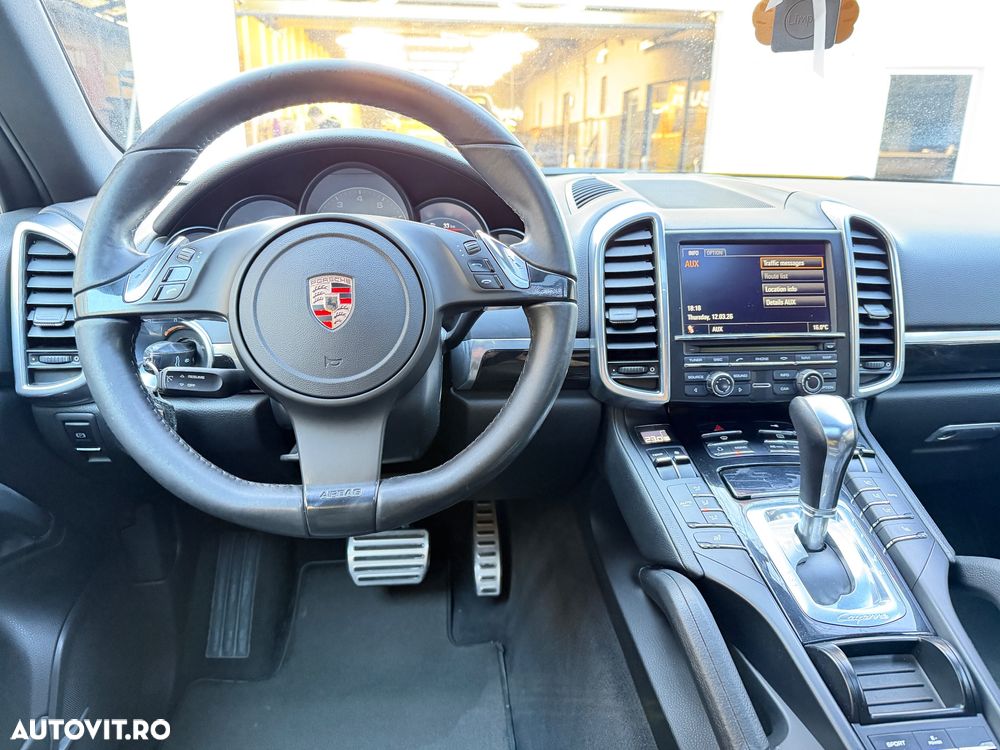 Porsche Cayenne V6 3.0L Aut. - 12