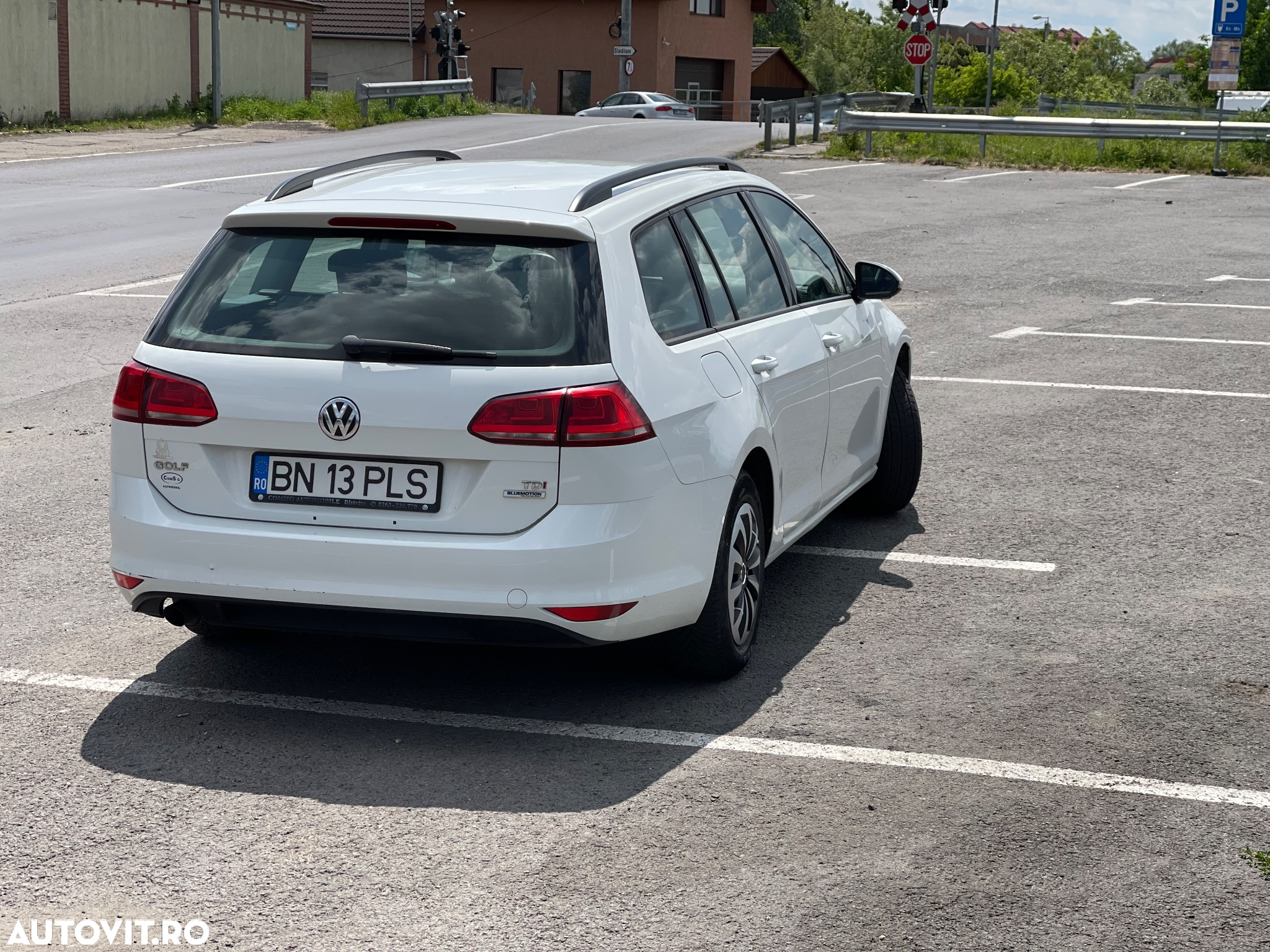 Volkswagen Golf - 5