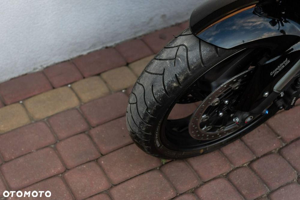 Honda CB - 8