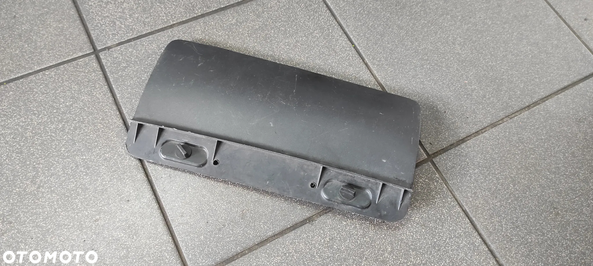 ZAŚLEPKA HAKA HOLOWNICZEGO VW PASSAT B6 KOMBI 3C9807397 WYSYŁKA !!!!! - 3