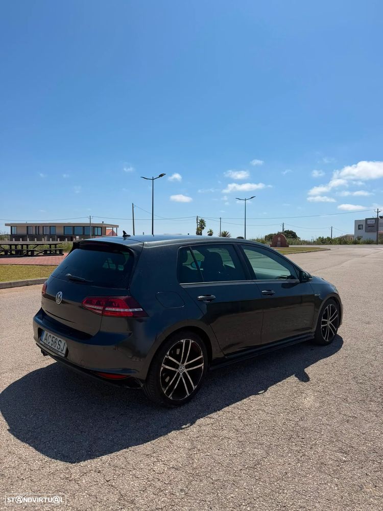 VW Golf - 6