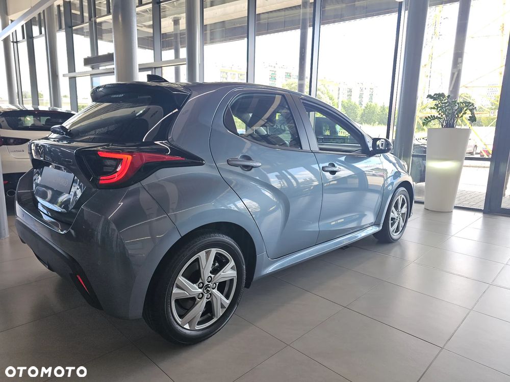 Mazda 2 - 4