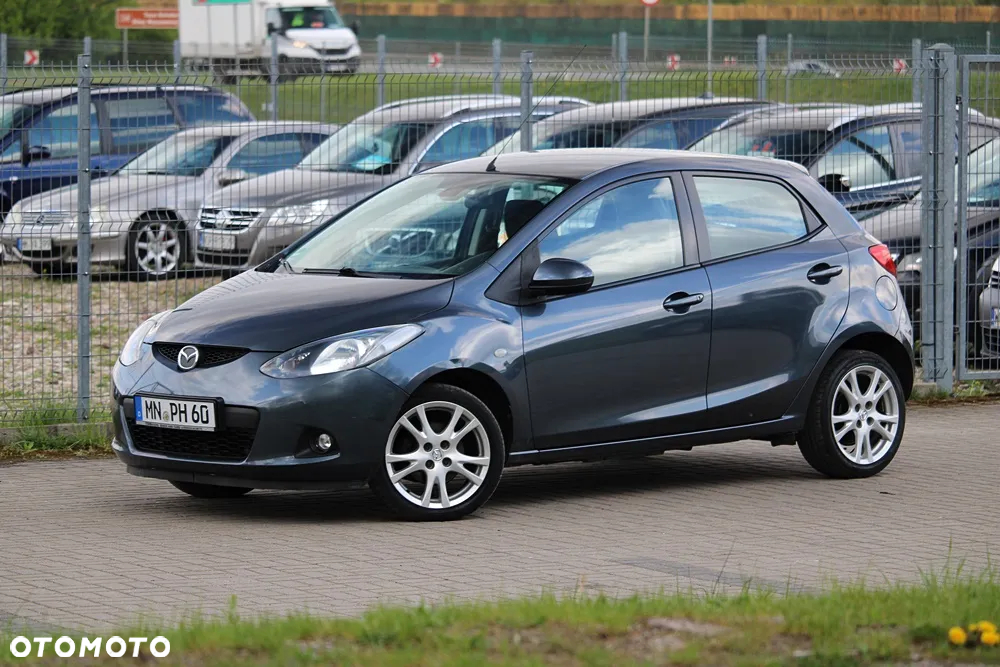 Mazda 2 - 3