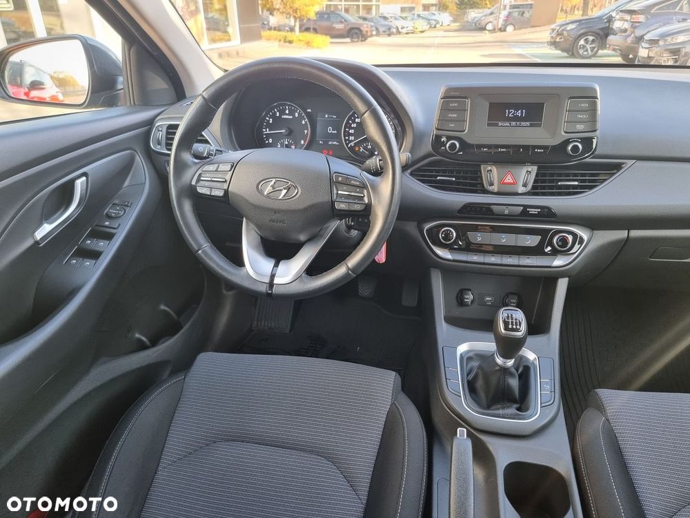 Hyundai i30 1.5 DPI Modern - 33
