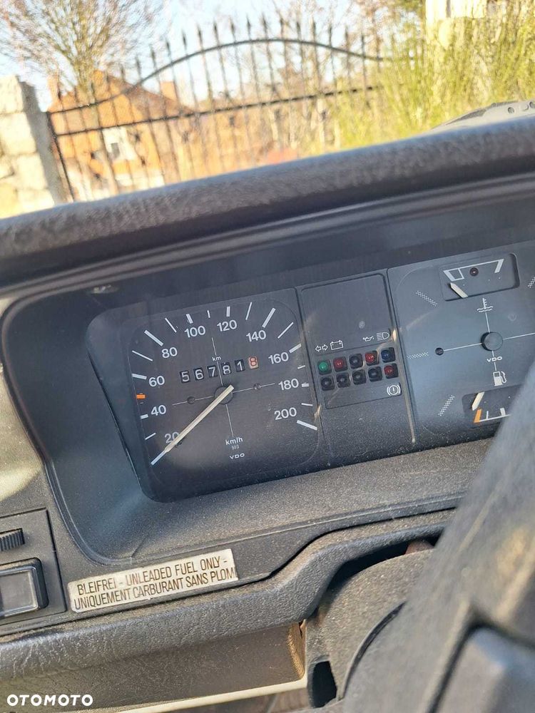 Volkswagen Polo - 8