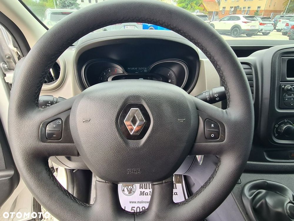 Renault Trafic - 16