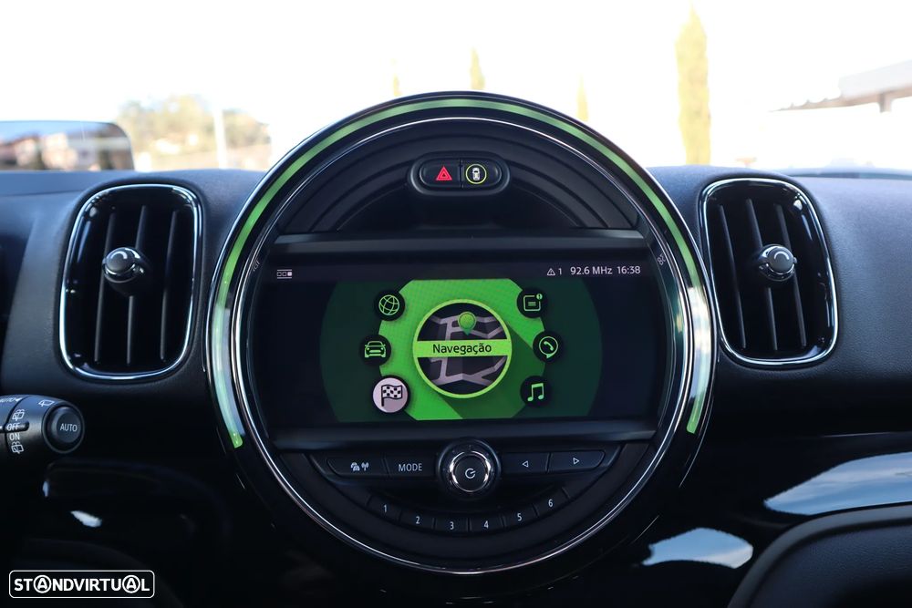 MINI Countryman Cooper SE ALL4 Auto - 16