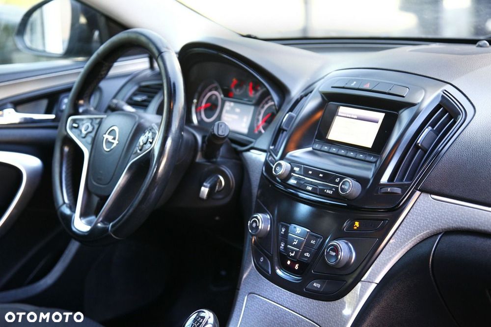 Opel Insignia 2.0 CDTI - 18