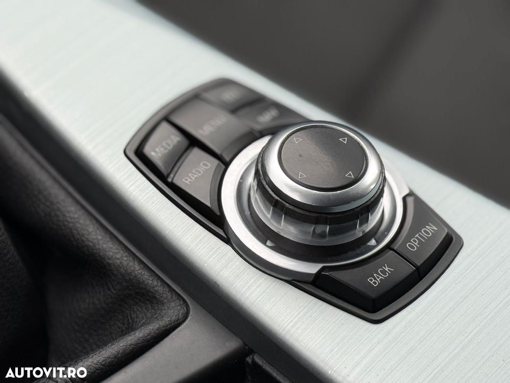 BMW Seria 3 318d xDrive Luxury Line - 15