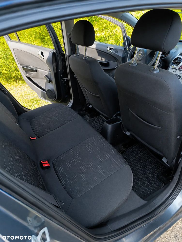 Opel Corsa 1.2 16V Edition / Active - 5