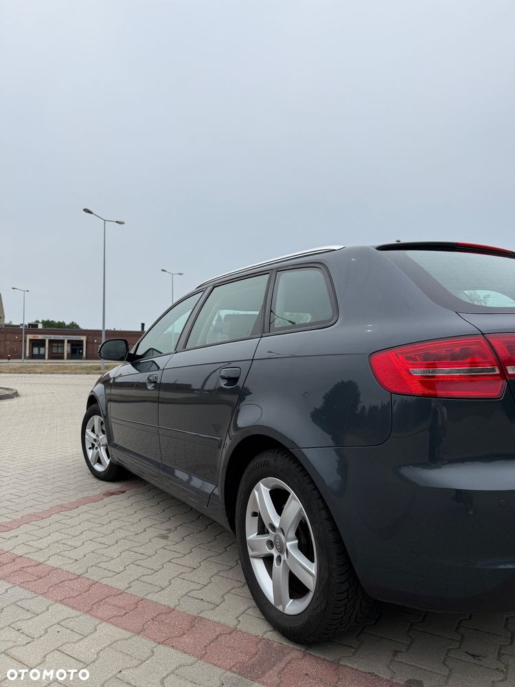 Audi A3 Sportback - 8