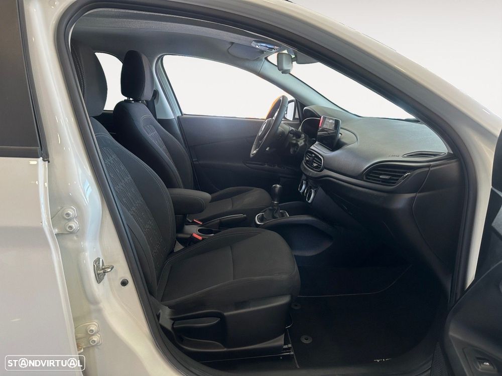 Fiat Tipo Station Wagon 1.0 GSE T3 - 15