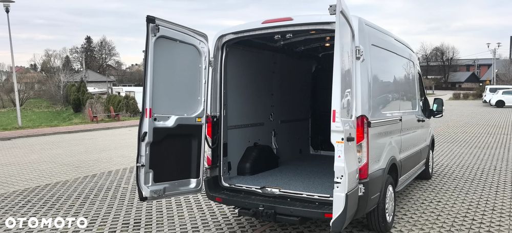 Ford Transit - 10