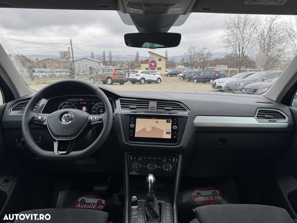 Volkswagen Tiguan - 8