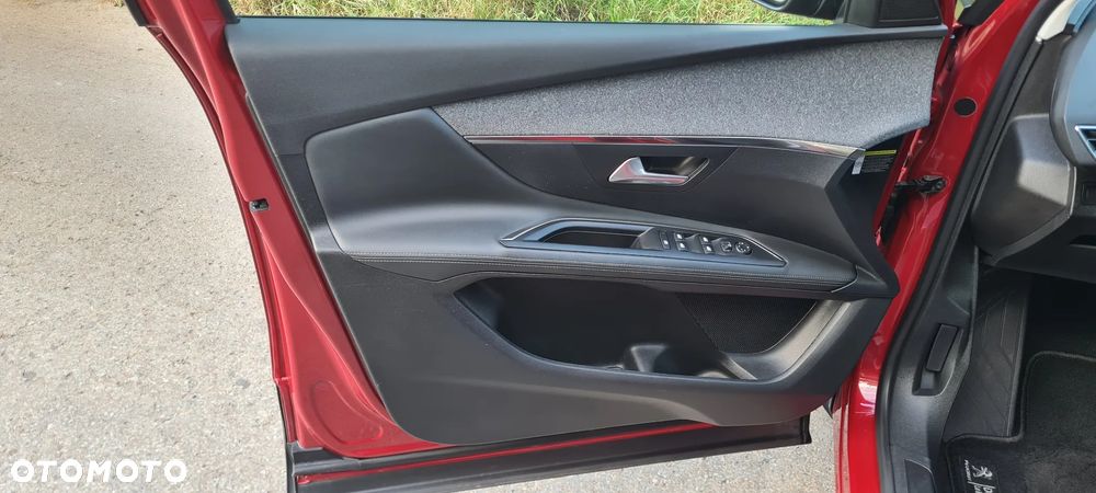 Peugeot 3008 1.5 BlueHDi Allure S&S EAT8 - 11