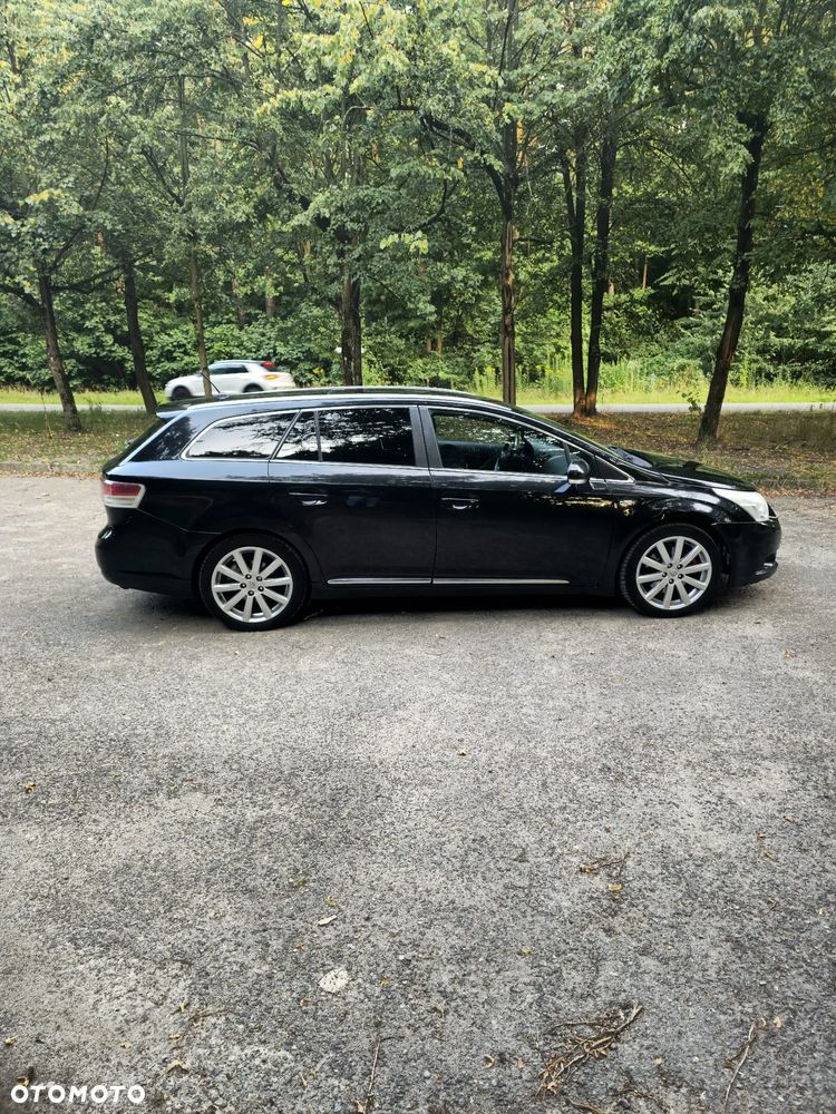 Toyota Avensis 2.2 D-CAT Premium - 6
