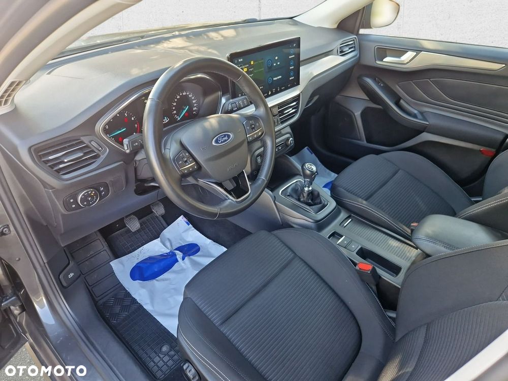 Ford Focus - 12