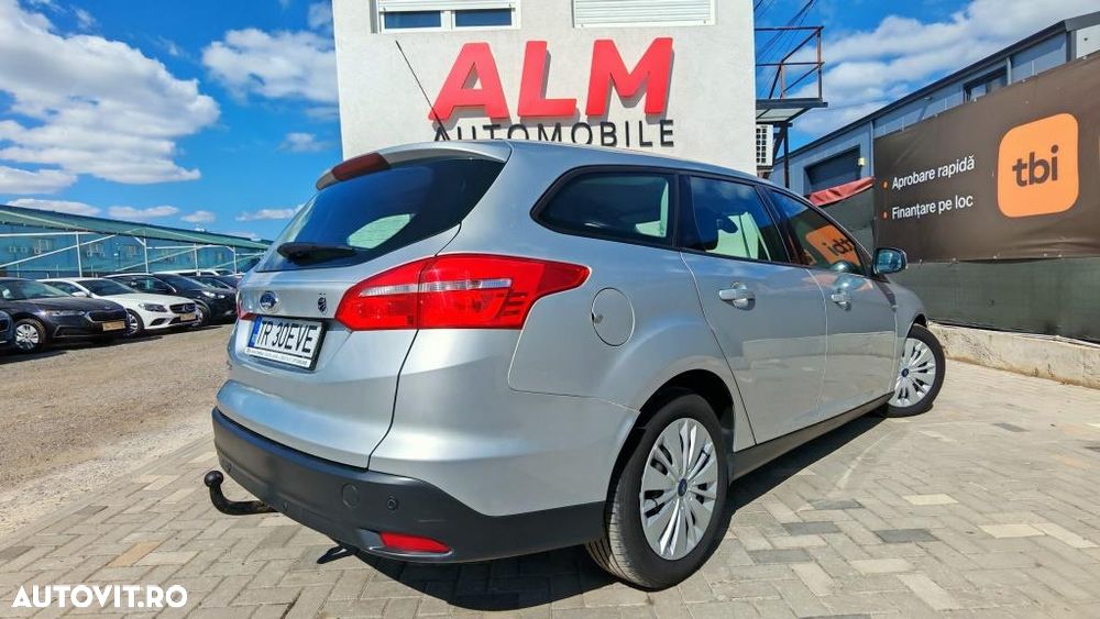 Ford Focus - 10
