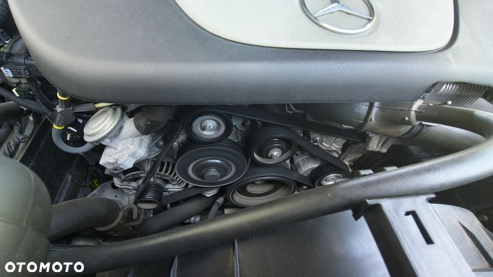 Mercedes-Benz Klasa E 350 Avantgarde Sport Edition AMG - 31