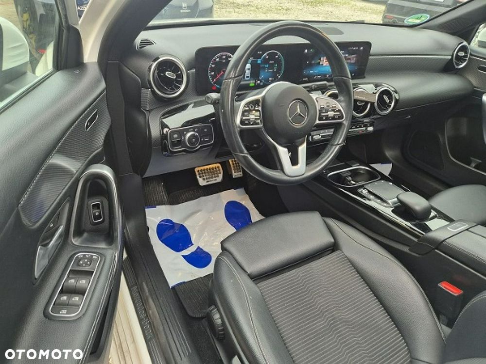Mercedes-Benz Klasa A 250 e 8G-DCT Edition 2020 - 24