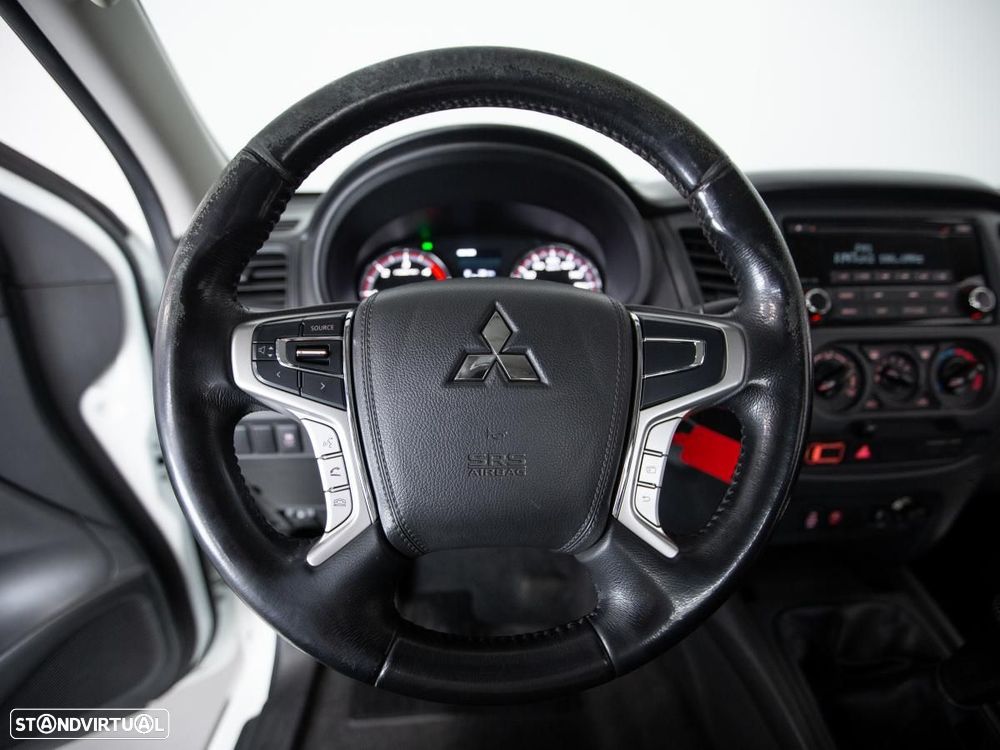 Mitsubishi L200 2.4 DI-D CLUB CAB INVITE 3L 4WD - 16