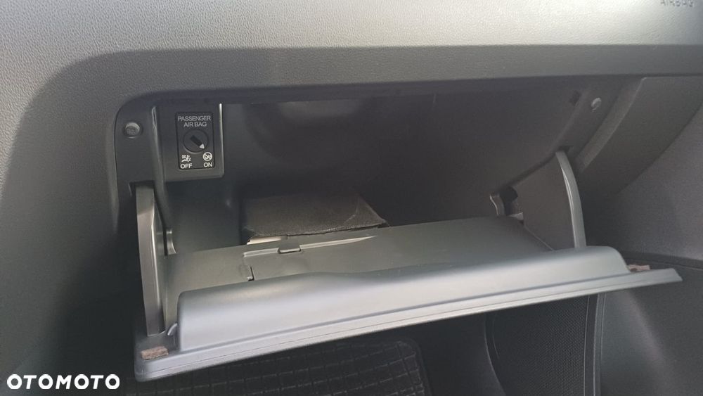 Skoda RAPID 1.2 TSI Ambition - 4