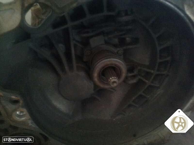 CAIXA VELOCIDADES SUZUKI SWIFT III 2006 - 6